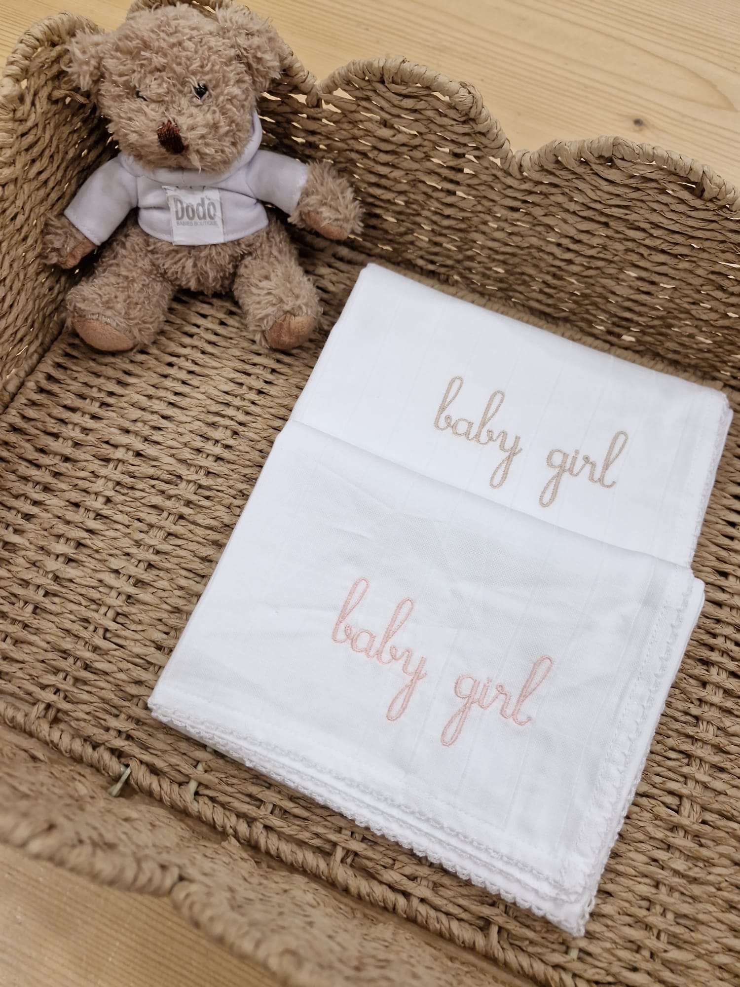 QUADRATO BABY GIRL WEDOBLE